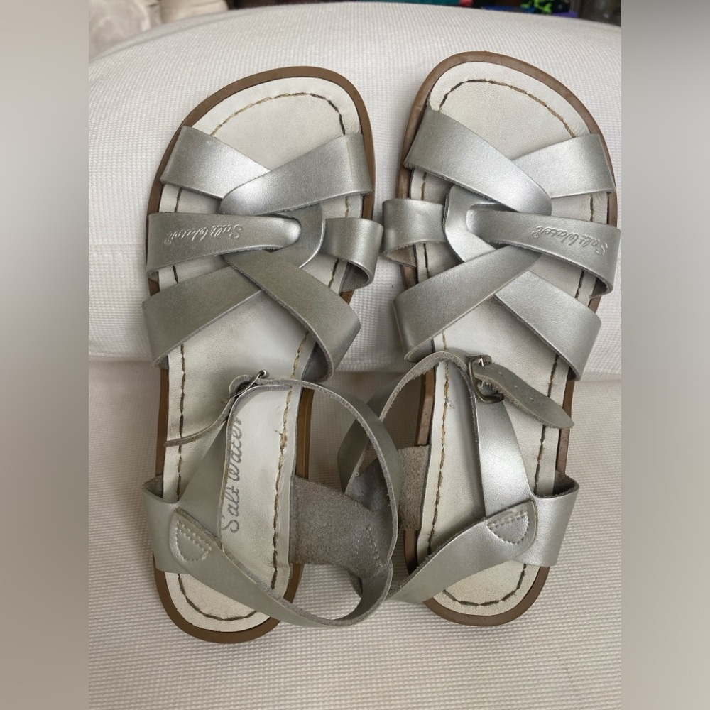 Salt Water Sandals by Hoy; Silver Kids Size 4. Nearly new. The best!